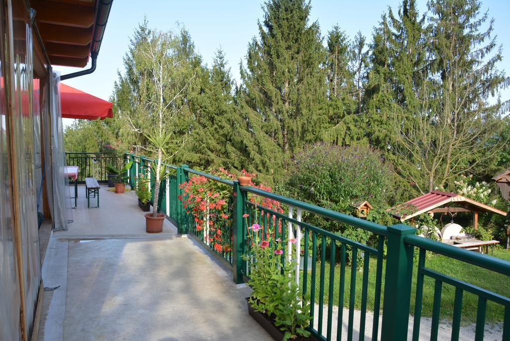 Gaestehaus Schmid Sankt Johann im Saggautal Eksteriør bilde